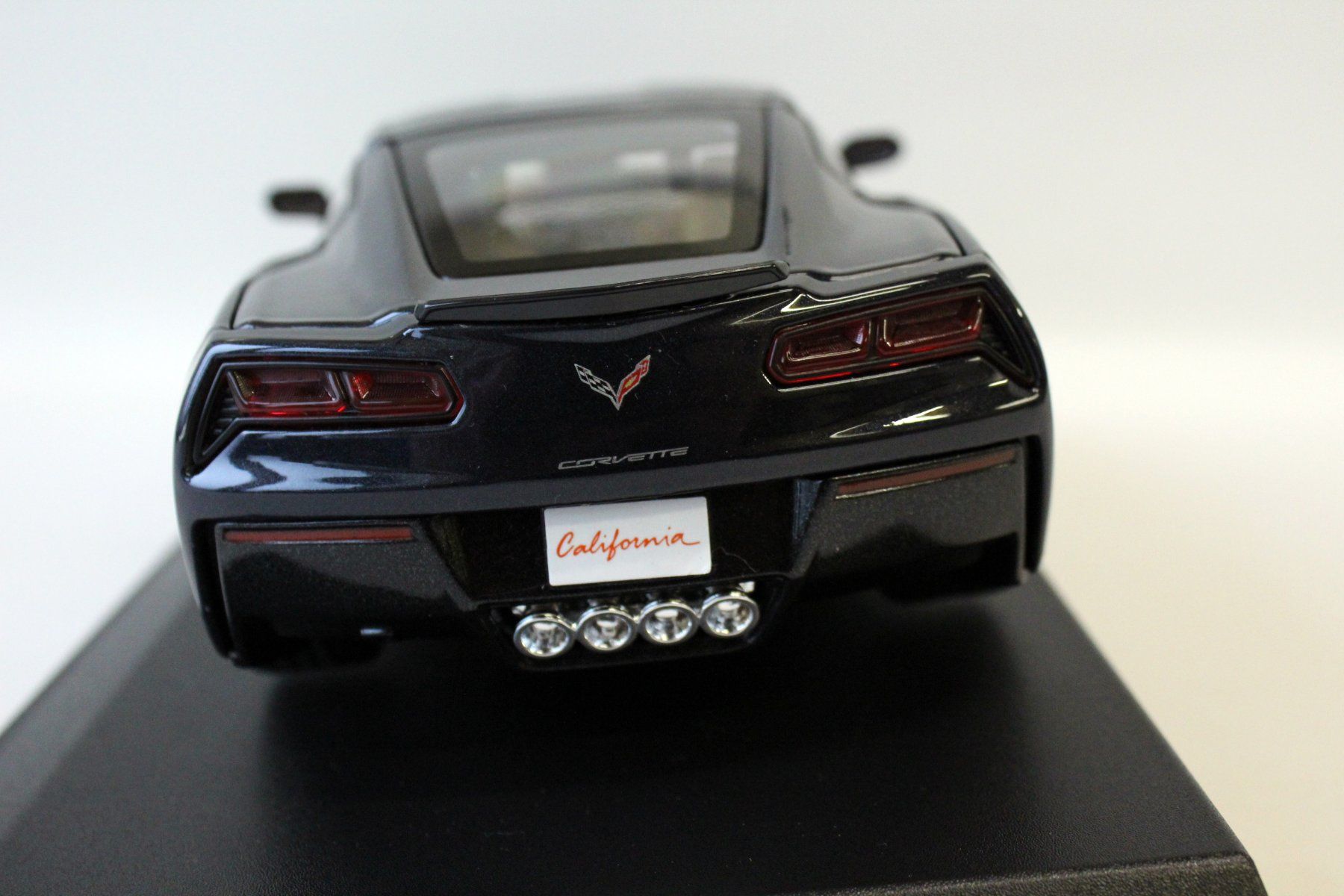 Maisto Modellini d'auto: Modellauto MAISTO 1:18 - Corvette Stingray 2014 – Nuovo e nell'imballaggio originale da Roggwil BE venduto da DEGI_TOYS 3