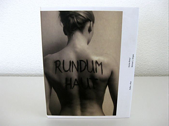 Libri: "Rundum Haut" – Nuovo (secondo la descrizione) da Embrach venduto da Baronessa76