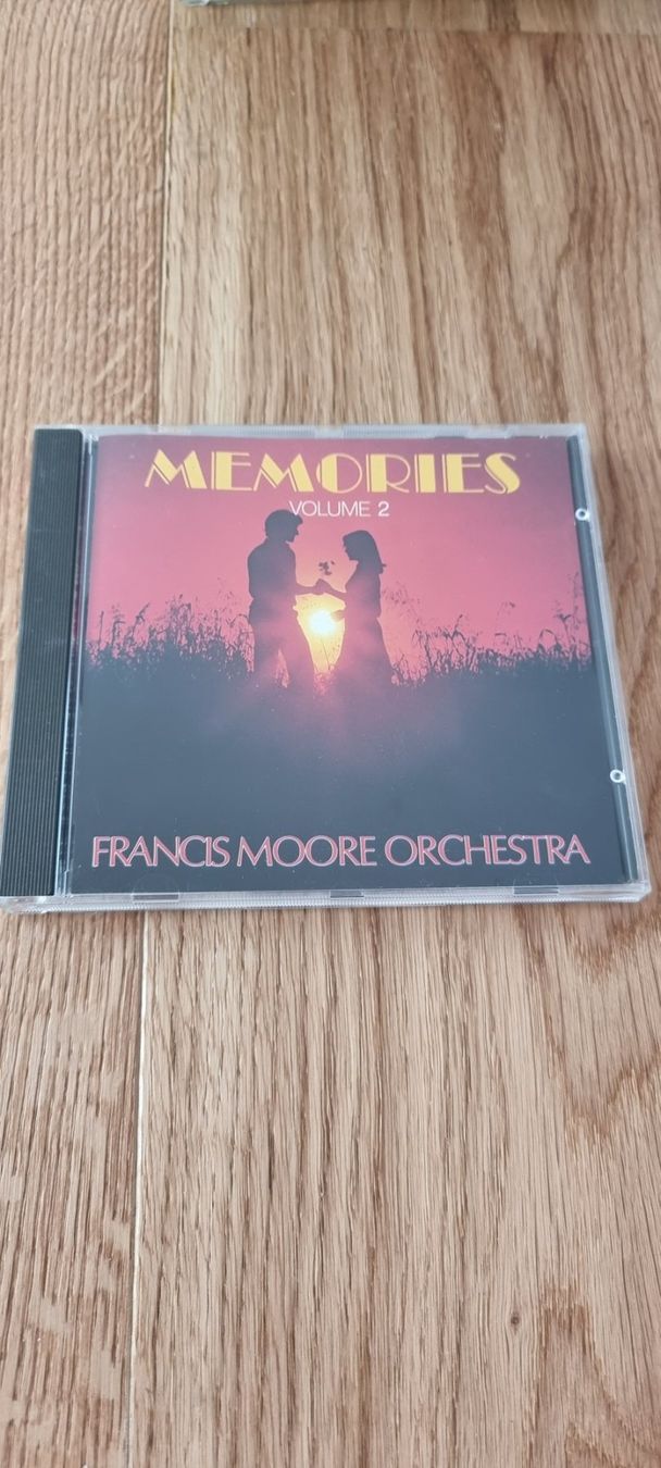 CD: CD: Francis Moore Orchestra - Memories Volume 2 – Usato da Lachen SZ venduto da allesweg78