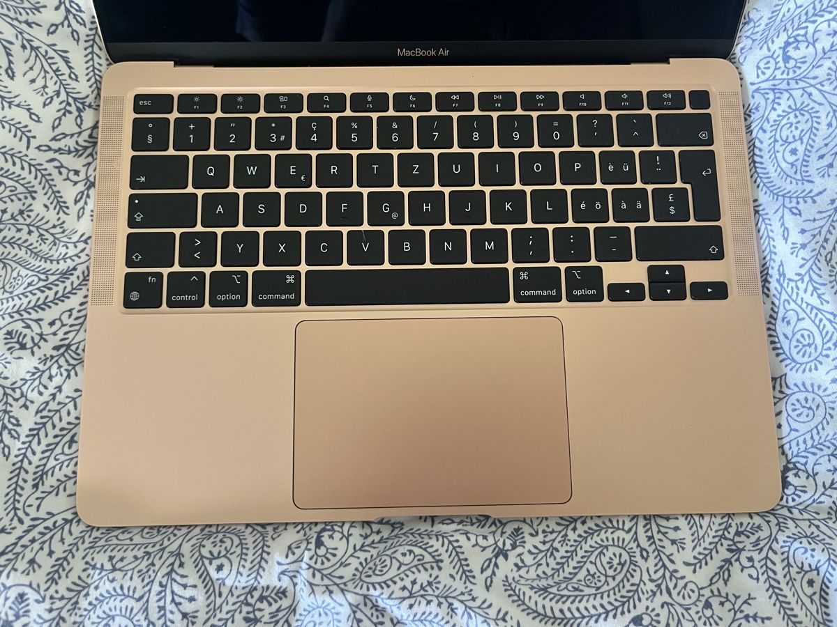 Apple Notebook: Apple MacBook Air 2020 M1 256GB – Usato da Engelburg venduto da ernahelene 2
