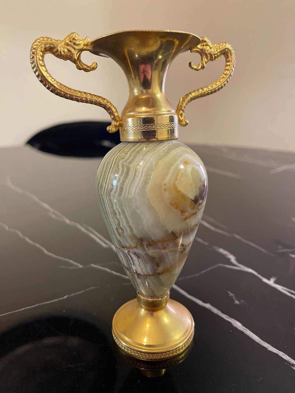 Vase & Récipients: Vase vintage en marbre – D'occasion à montreux par  2
