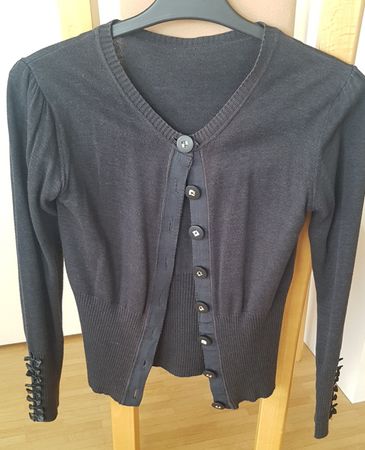 Gilet gris boutonné