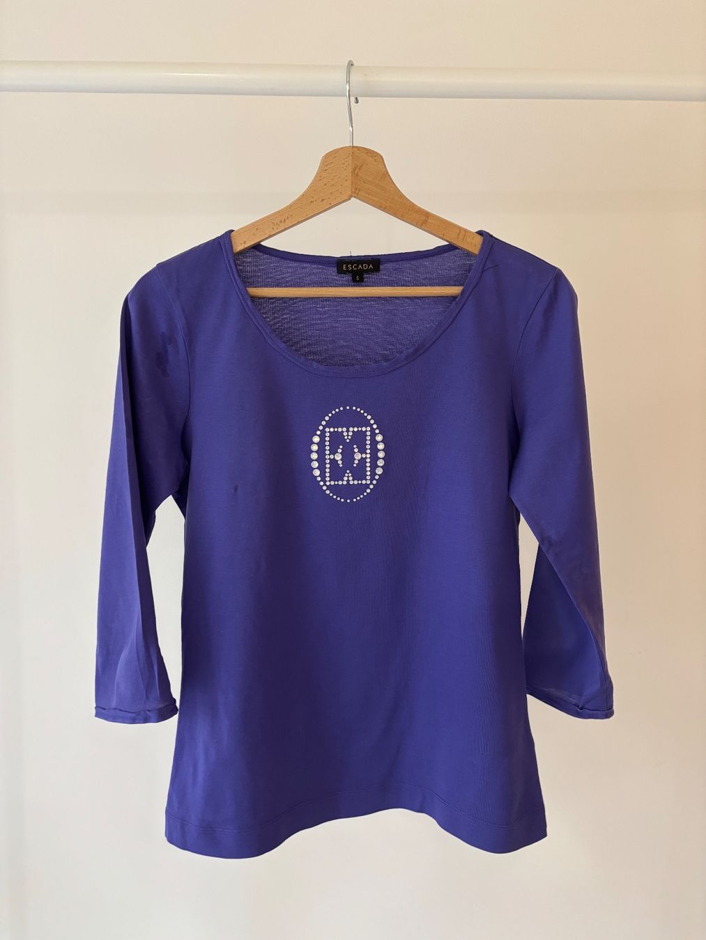 Escada Pulls & Sweat-shirts: Lot de 2 pulls ESCADA avec éléments Swarovski, S – Neuf (Voir description) à Veyrier par MargaritaR 2