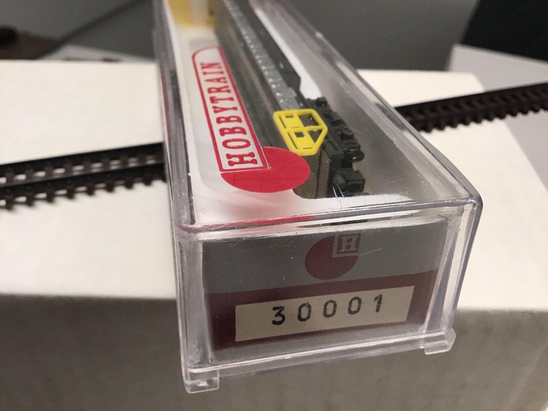 Hobbytrain Modellini di ferrovie: Hobbytrain N Flachwagen, Art.Nr. 30001 - – Usato da Männedorf venduto da Modellbau-wyss 2