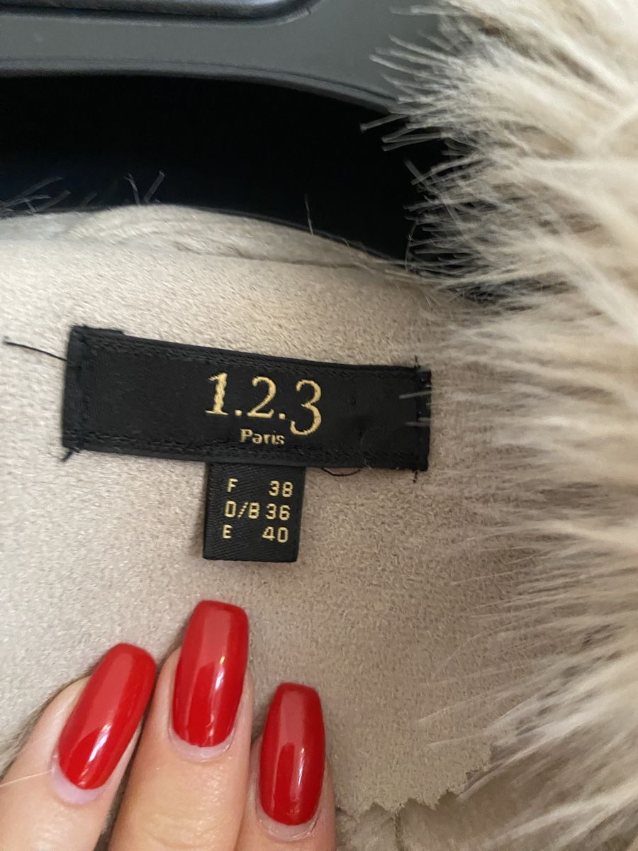 Cappotti: 1. 2. 3. PARIS Winter coat – Usato da Basel venduto da dar_ch4051 2