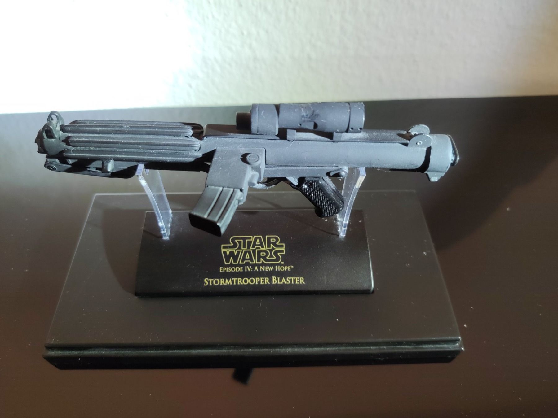 Star Wars Kit di modellismo & Modellini statici: Master Replica E11 Stormtrooper Blaster – Usato da Volketswil venduto da Chrigi501 1
