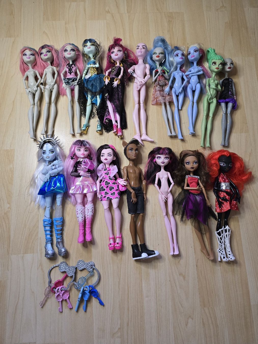 Statuette: Monster High Konvolut – Usato da Büsserach venduto da sobis.trade