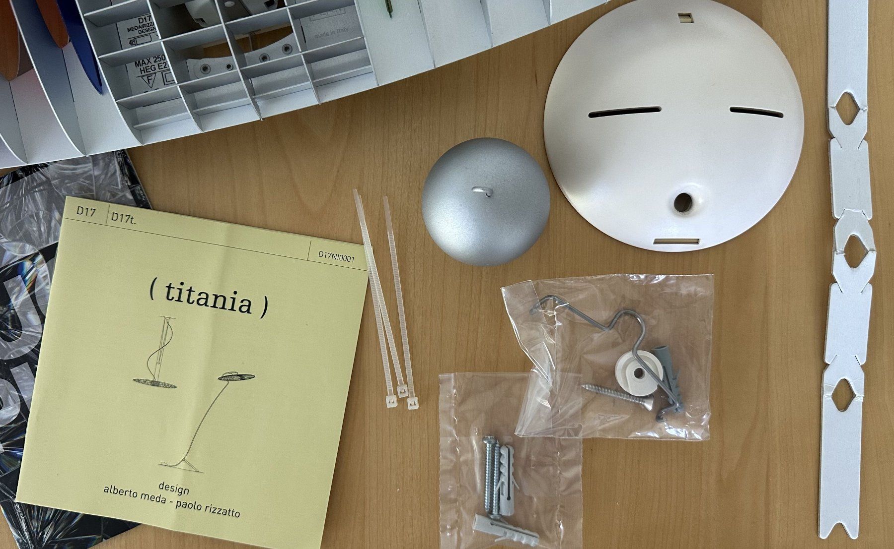 Luceplan Kronleuchter & Deckenlampen: Luceplan Titania D17 / 1D1700000020 / Pendelleuchte – Gebraucht aus Dielsdorf von Empowered 3