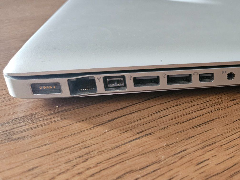 Apple Notebook: LINUX MINT MacBook Pro 15-inch (2012) – Usato da Buchrain venduto da Jetfire 6