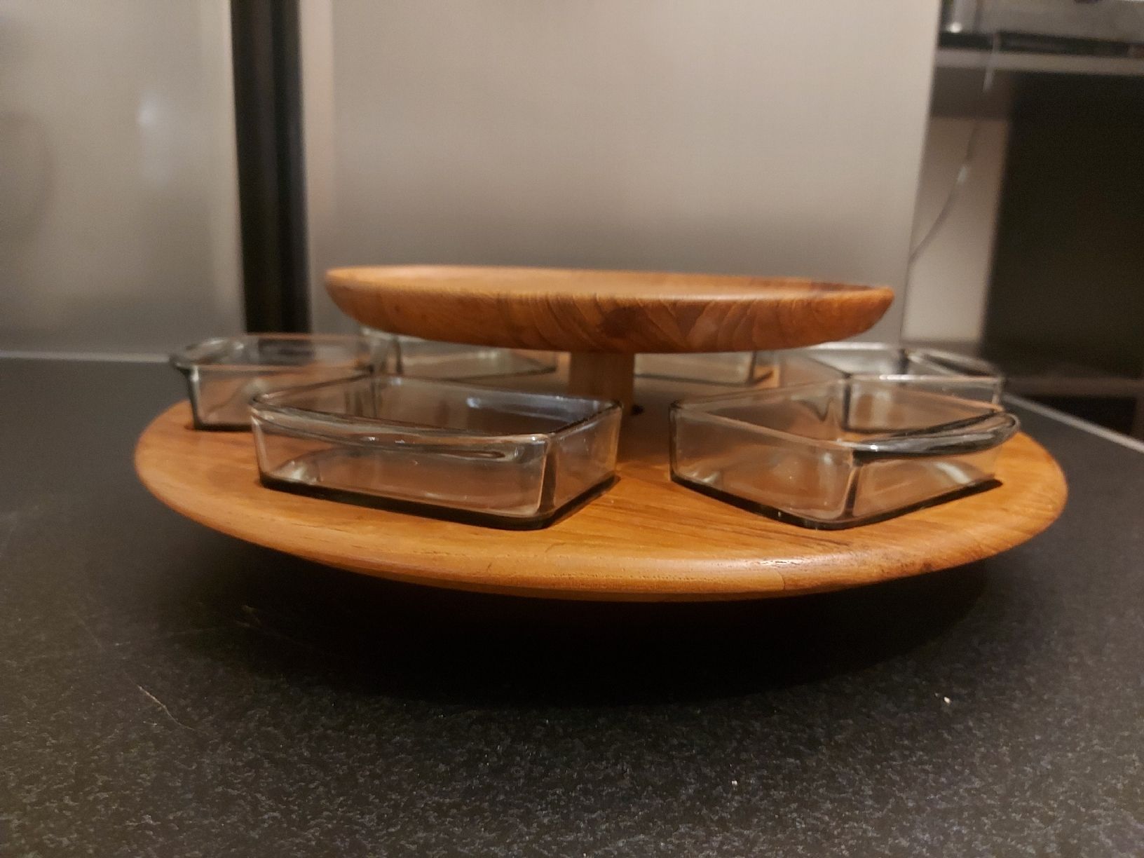 Piatti di portata: Digsmed Danmark Teak Drehteller Lazy Susan – Nuovo (secondo la descrizione) da Ostermundigen venduto da son_vd9k 2