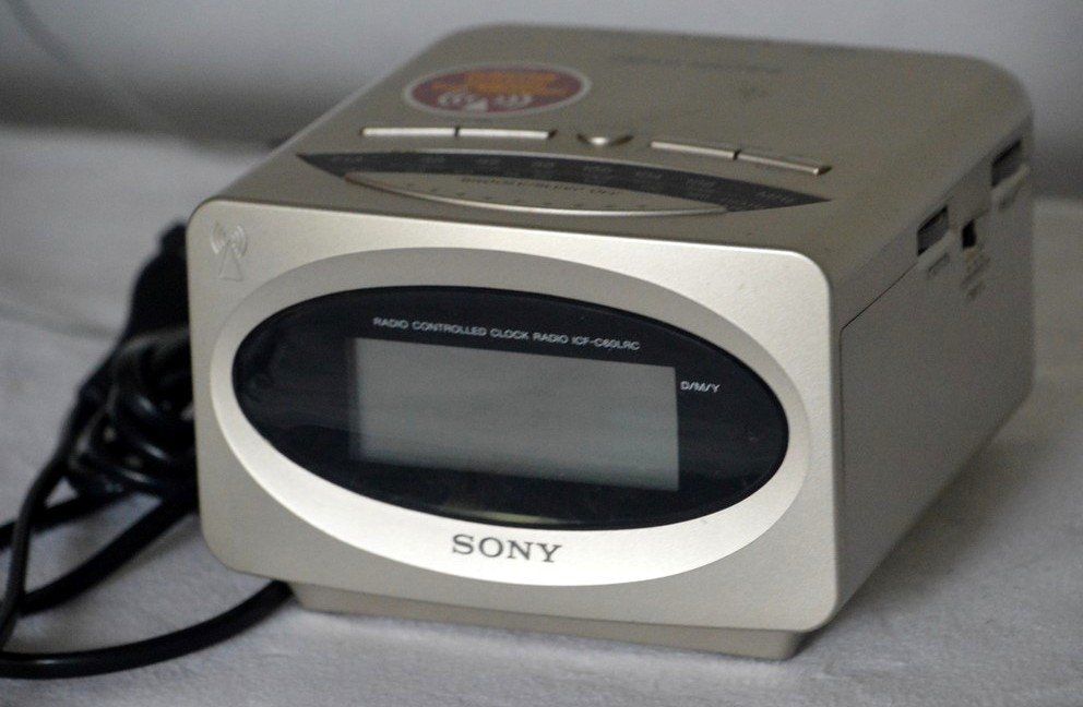 Sony - ICF C 10 L Digicube radio réveil