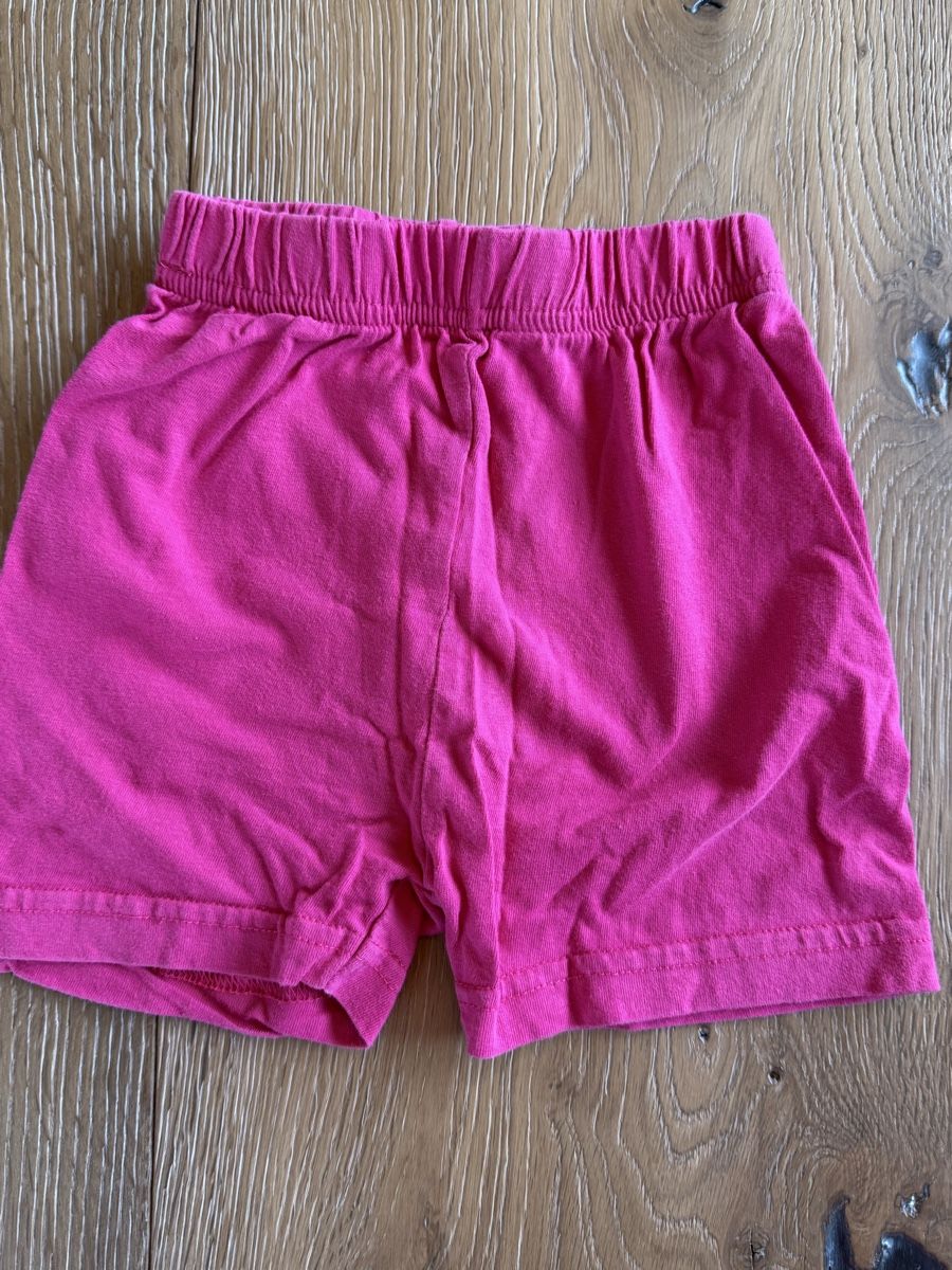 Pantaloni: Pinke kurze Hose Grösse 74 – Usato da Pragg-Jenaz venduto da gobrist