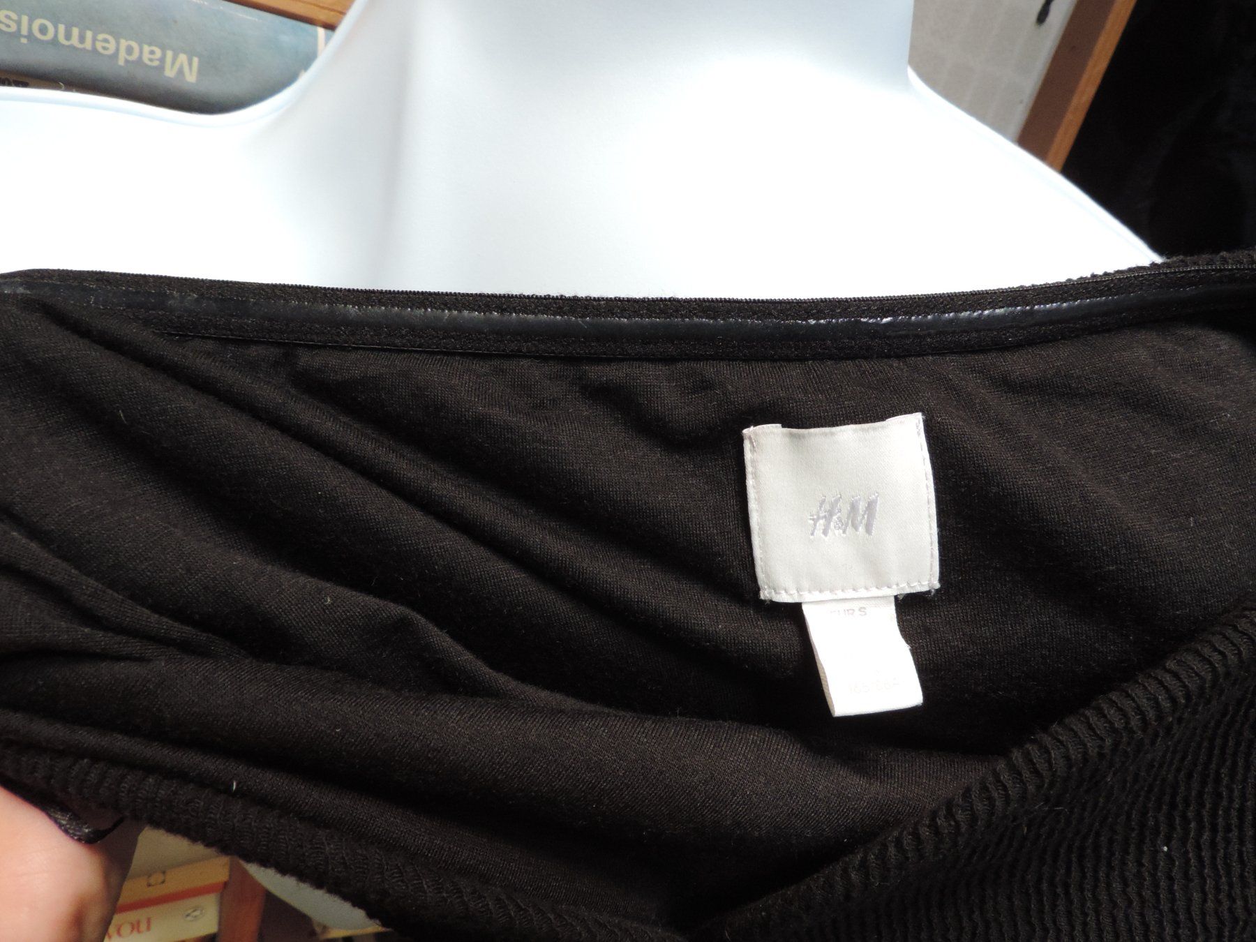 Vestiti: robe noire moulante – Usato da Genève venduto da Axelle333 7
