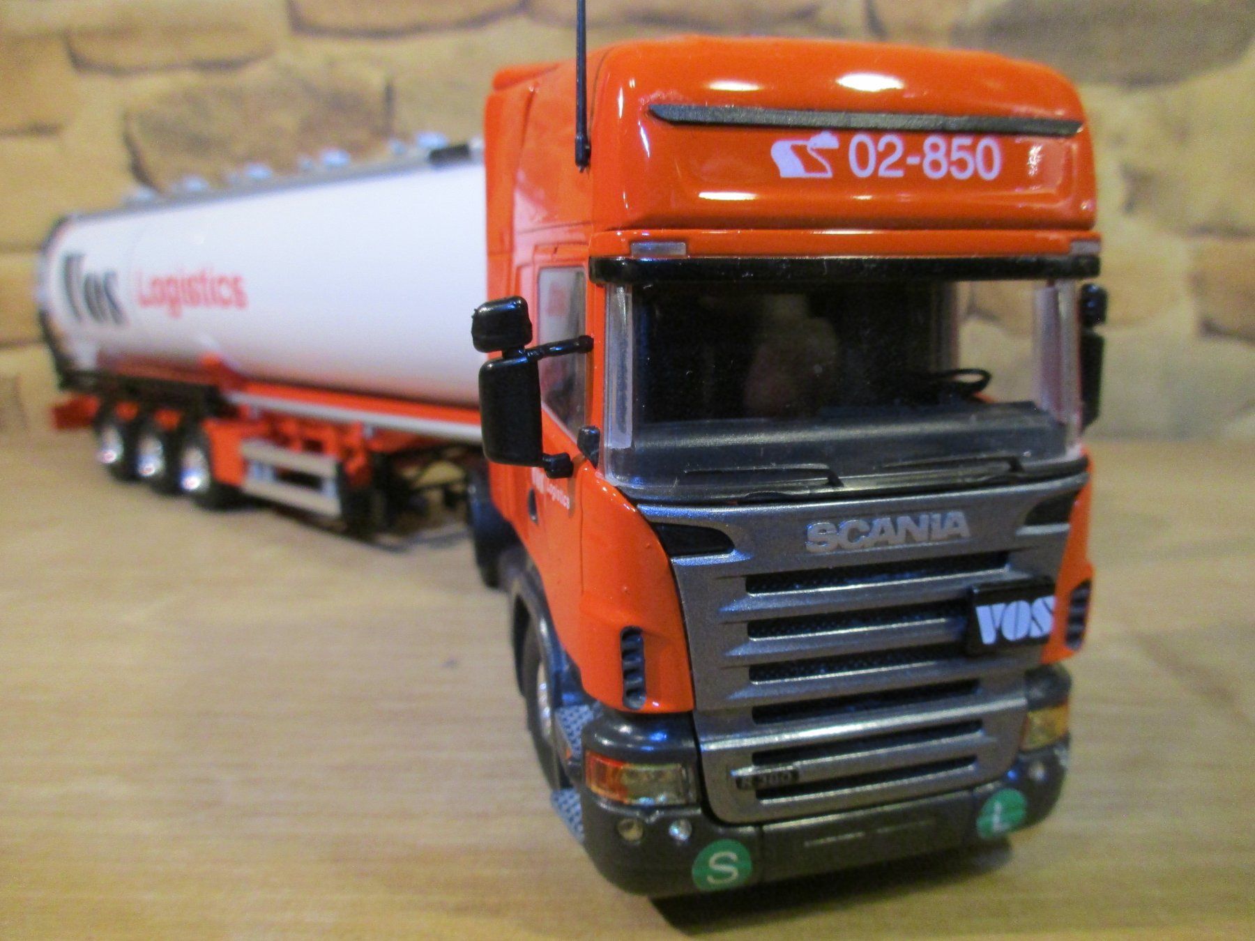 Tekno Modellautos: Tekno 1:50  Scania R   Vos Logistics – Gebraucht aus Ennetmoos von Truckdiver 7