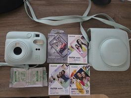 Fujifilm Instax Mini 12 mint camera mit Zubehoer Zustand Neu