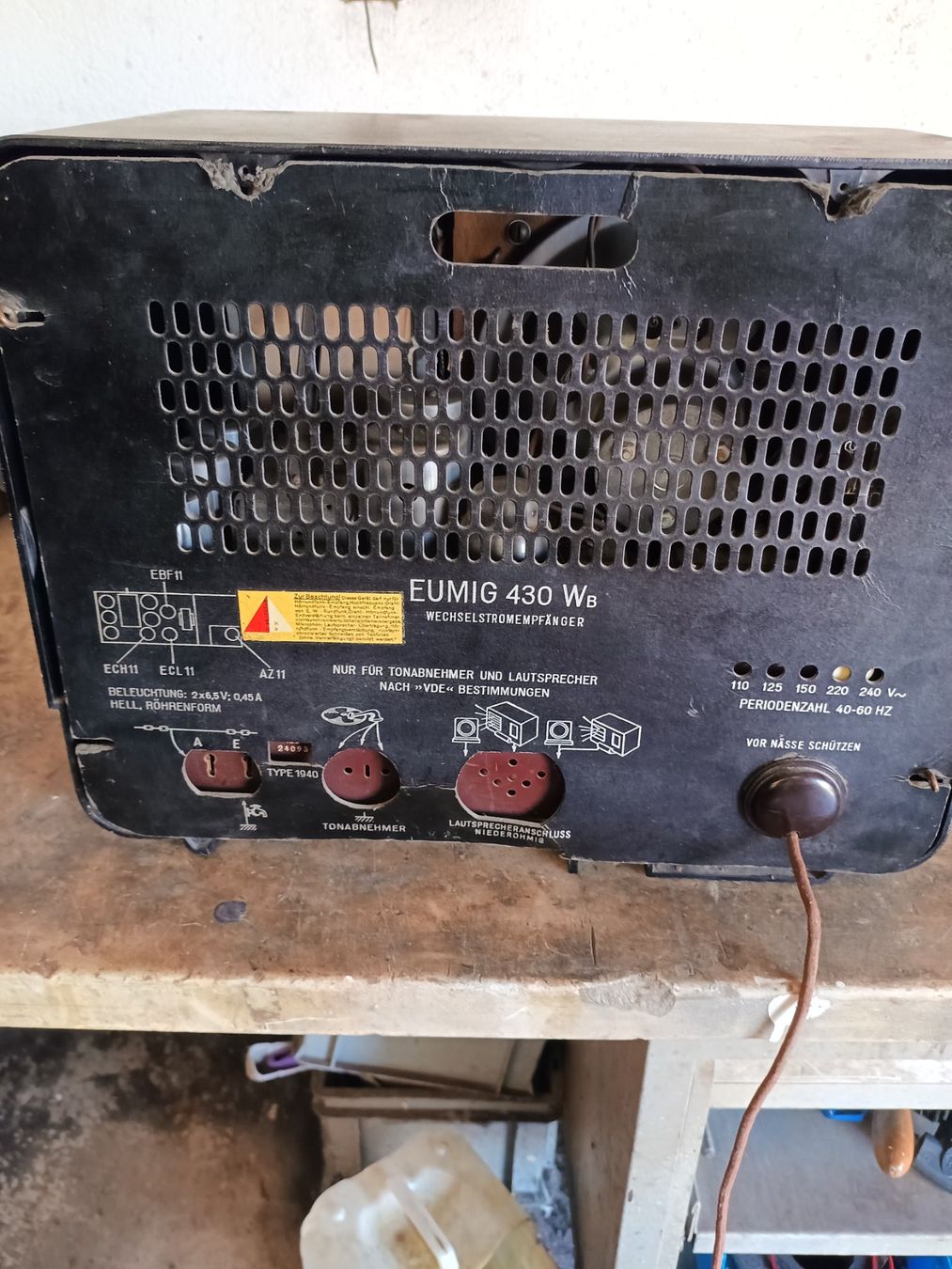 Tutte le decorazioni: Antiker Röhrenradio – Usato da Fehren venduto da Dneper68 1