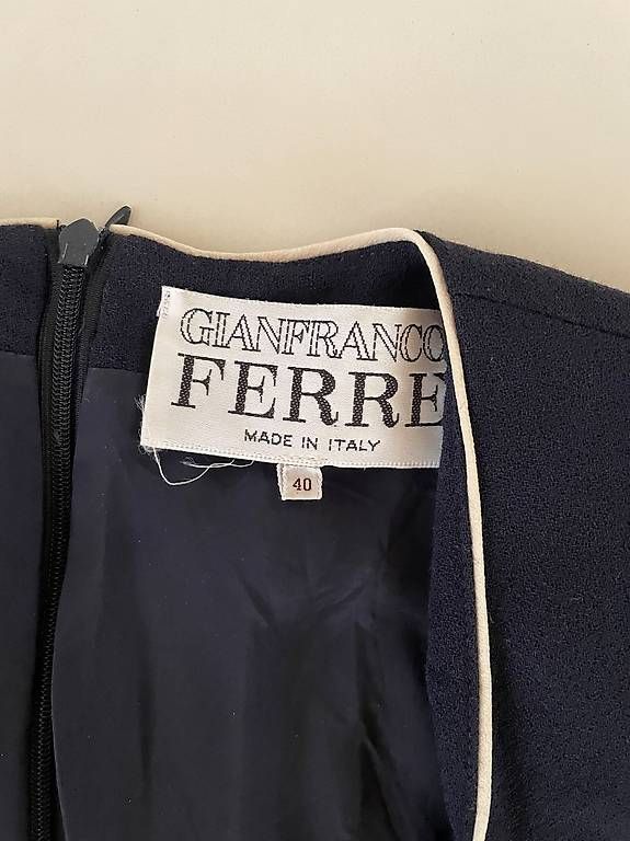 Kleider: Gianfranco Ferre Kleid 40 – Gebraucht aus Häfelfingen von JeremiasR 1