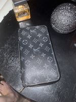 Louis Vuitton Clutch / Pochette