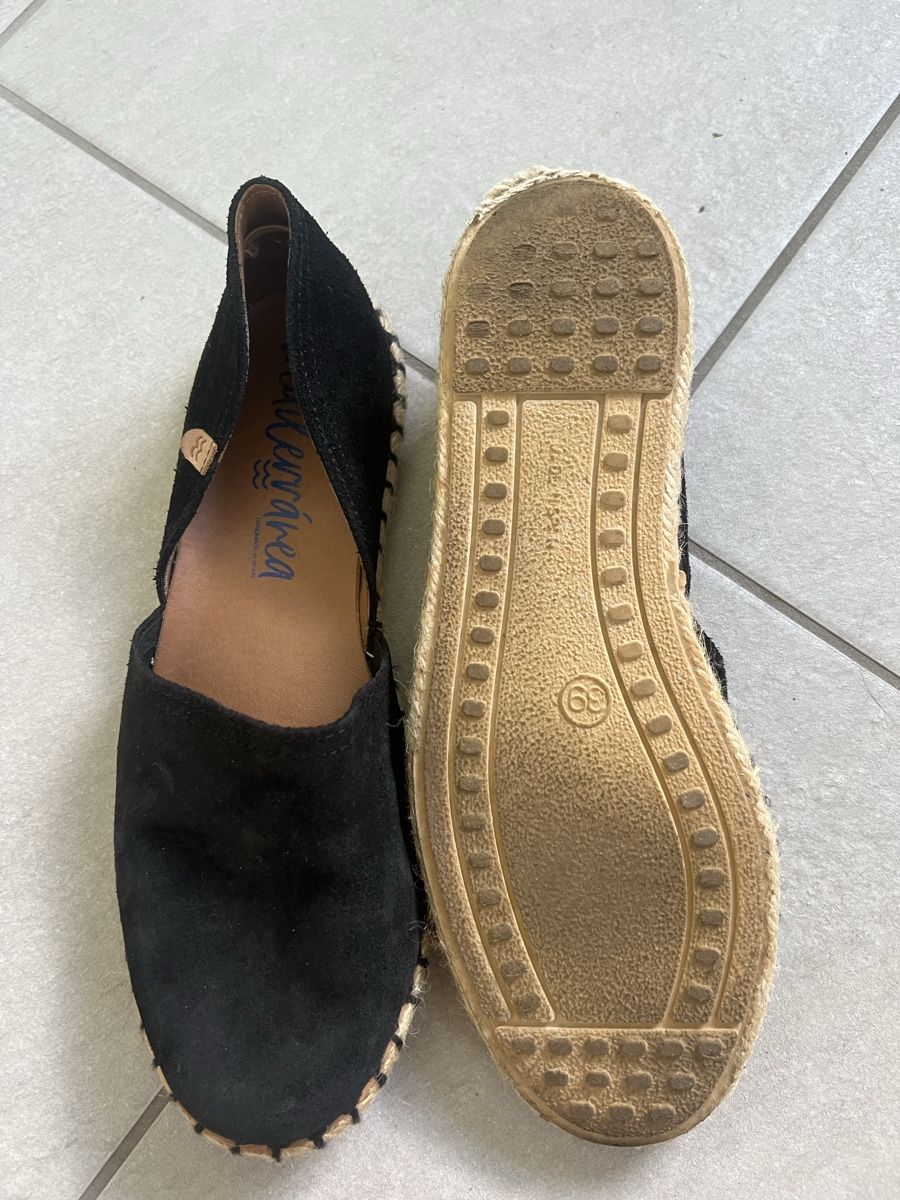 Chaussures femmes: Espadrilles Wildleder schwarz – Neuf (Voir description) à Nesselnbach par cel_nn26 2