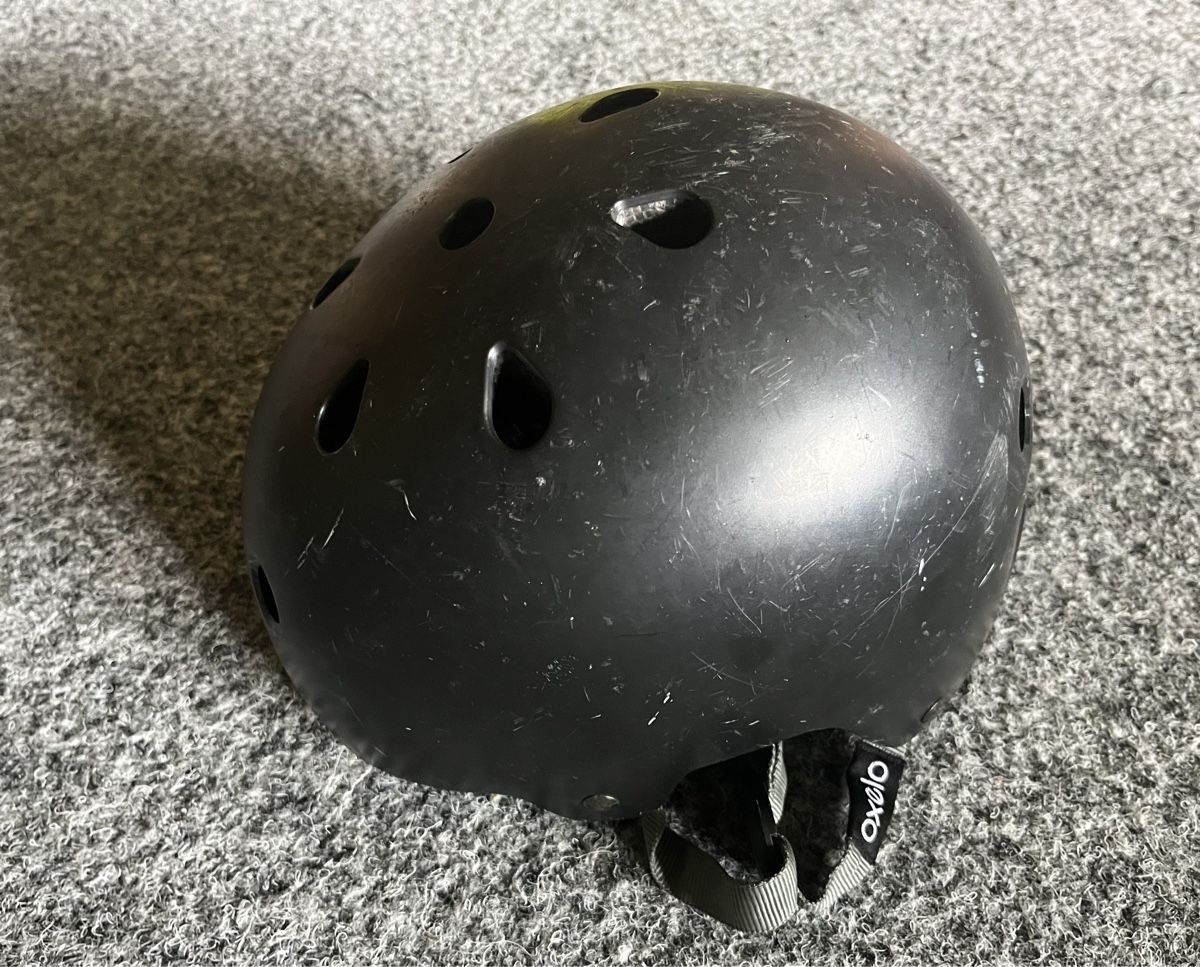 Caschi: Casque enfants – Usato da Dombresson venduto da joe_7p65 3