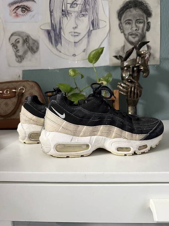 Scarpe da uomo: Schwarze Nike Air Max 95  – Usato da Hölstein venduto da Pivu