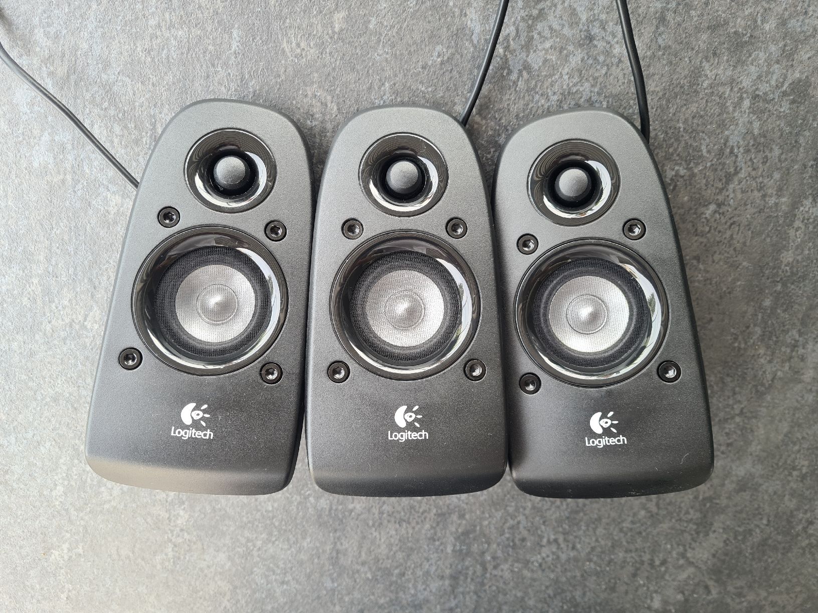 Logitech Heimkino: Logitech 5.1 Surround Sound Speakers Z506 – Gebraucht aus St. Gallenkappel von  3