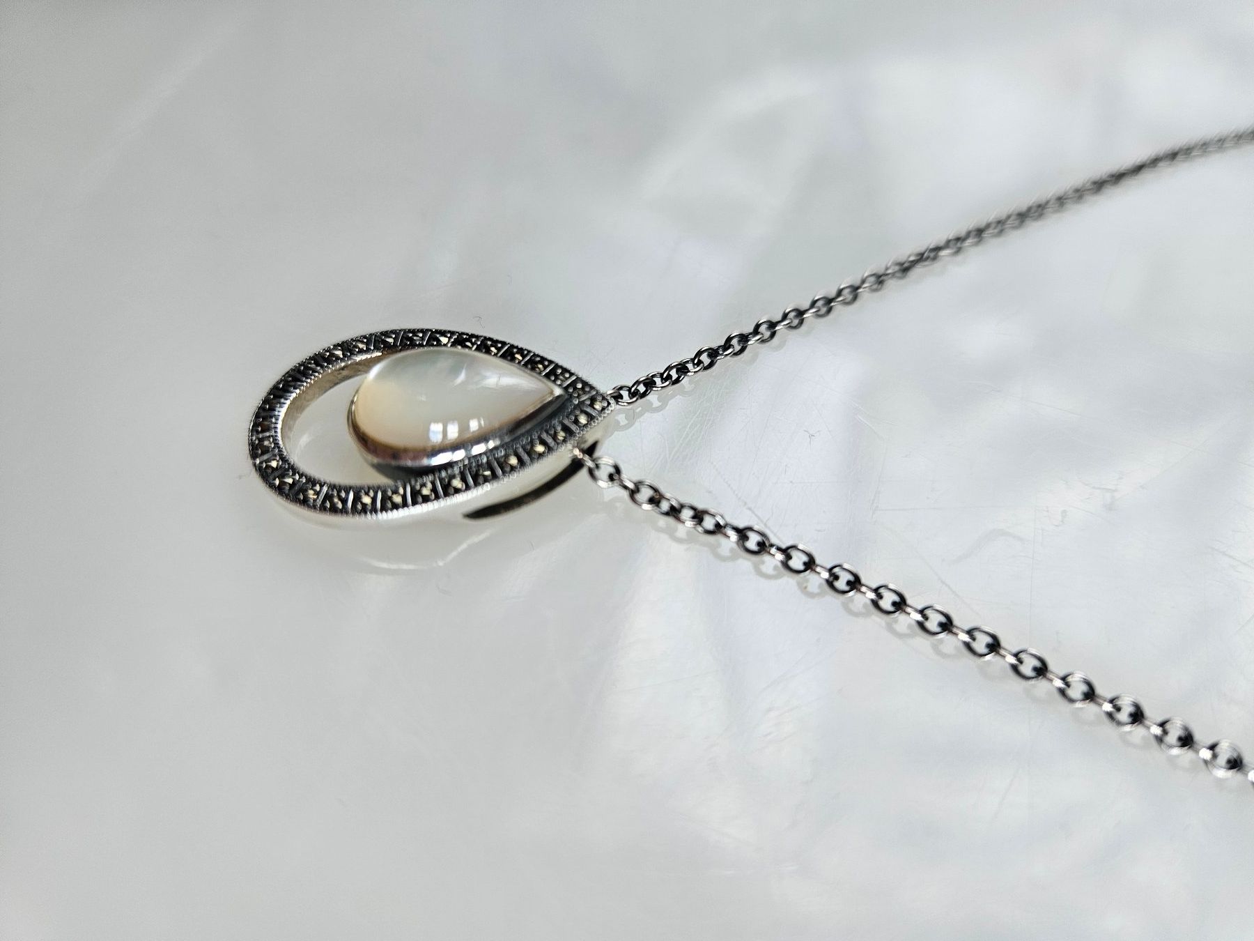 Catenine: Silber Kette mit Perlmutt – Nuovo (secondo la descrizione) da Winterthur venduto da ste_tcx5 2