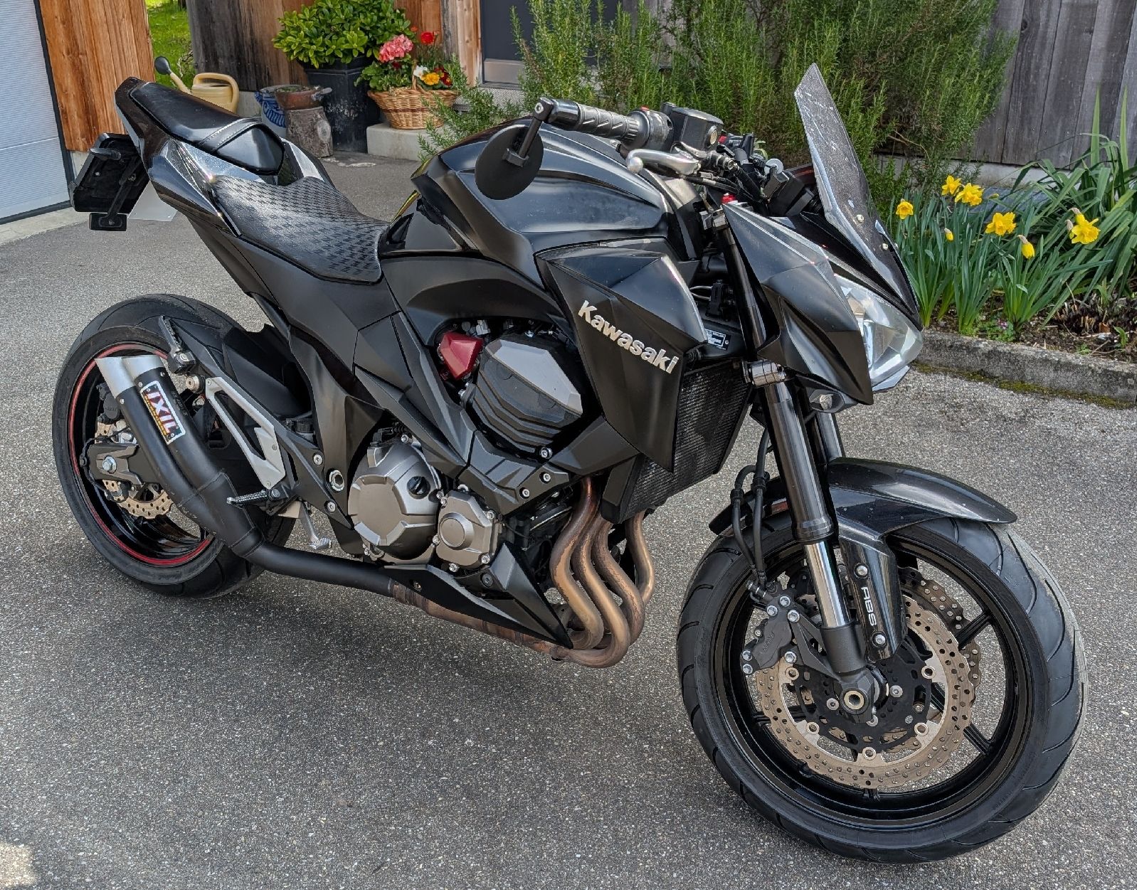 Kawasaki Strada: Kawasaki Z800 schwarz – Usato da Pfäffikon ZH venduto da jan_7rtd 1