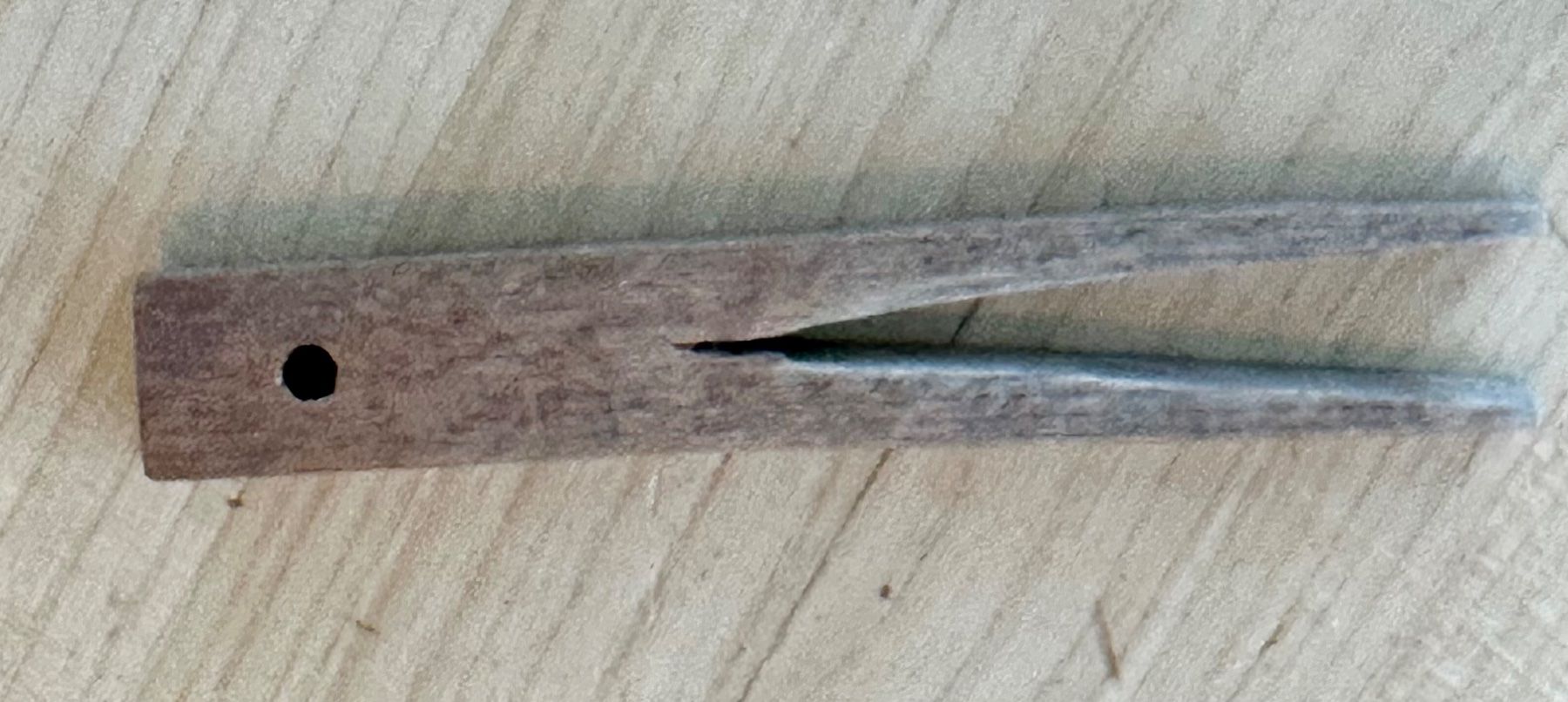 Articoli in legno: Holz Wäsche Klammern "Klämmerli" – Usato da Zürich venduto da ruedigg 1