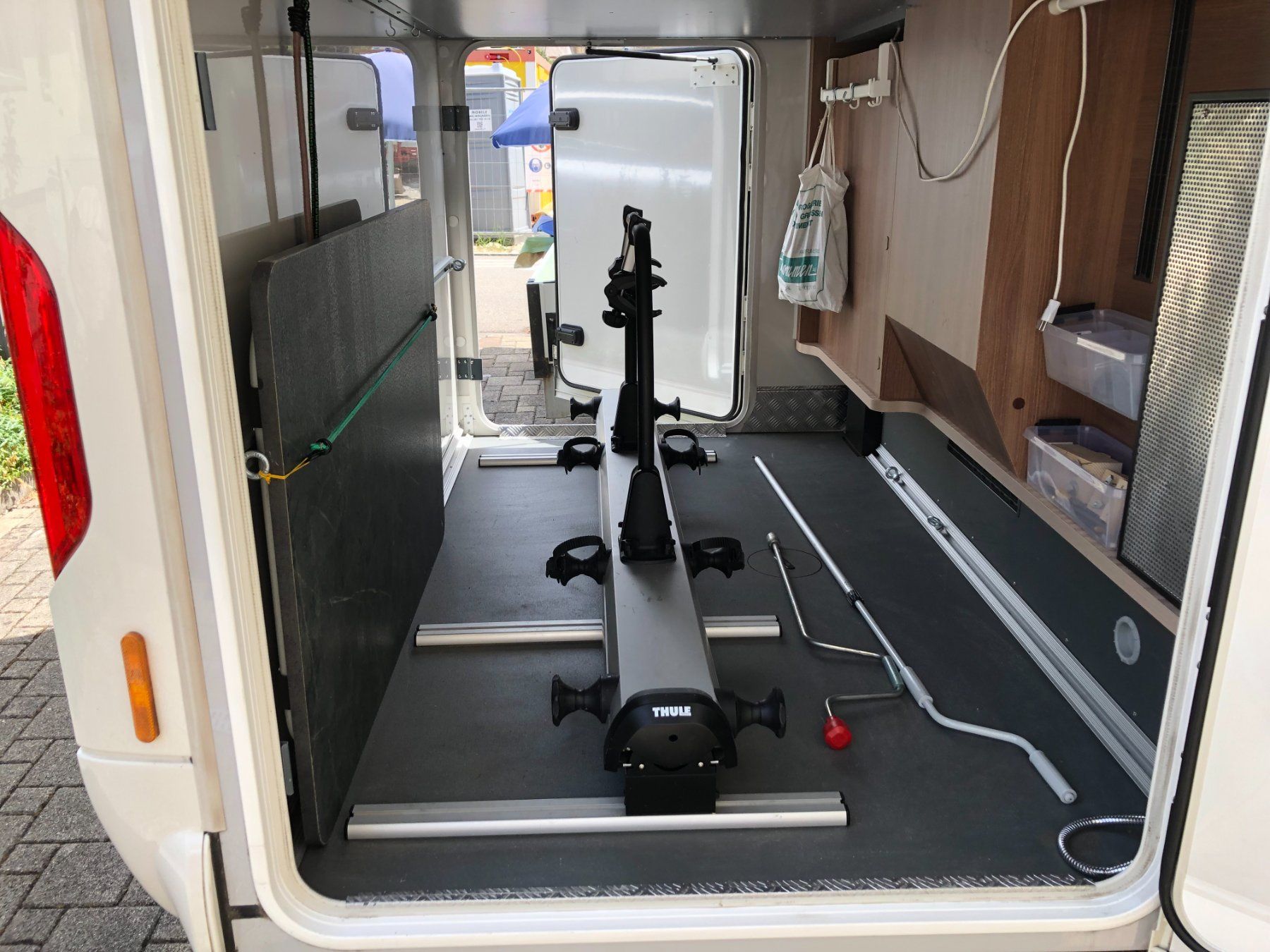 Carthago Camping Fahrzeuge: Wohnmobil Carthago c - Tourer T 143 LE – Gebraucht aus Füllinsdorf von Kater46 8
