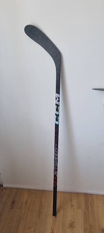 Stöcke & Schaufeln: Hockeyschläger links CCM Jetspeed 30 Flex P28 – Gebraucht aus Biel/Bienne von sheila7002
