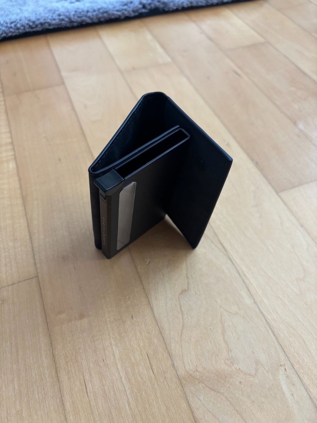 Portefeuilles: Essentail Bag Smart Wallet / Kartenetui – Neuf avec emballage d'origine à Gossau SG par lrt_2r4y 1