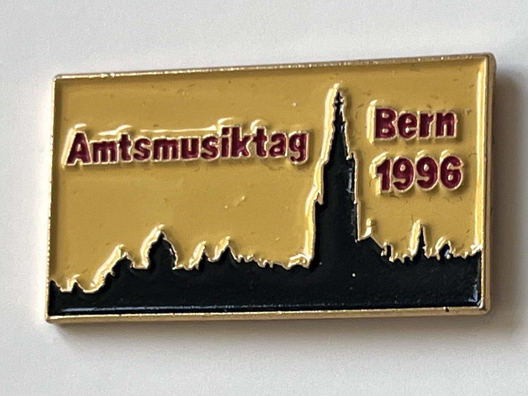 Placchette & Badge: Pin Amtsmusigtag Bern 1996 – Usato da Kriens venduto da TSCH1