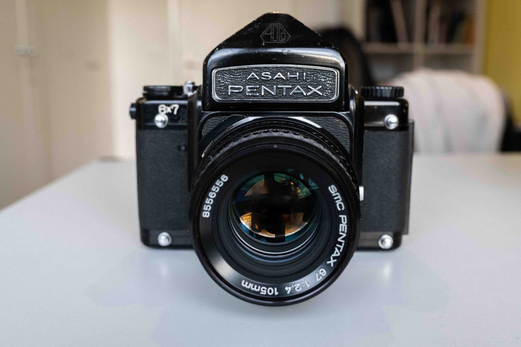 ASAHI　PENTAX　6×7 Eye catcher from Japan: the legendary Pentax 6x7 - Vintage-photo