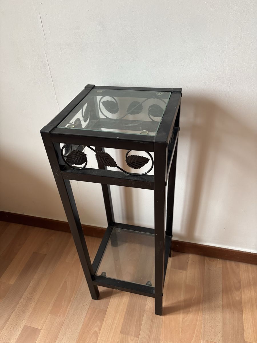 Scaffali: Petit meuble verre / métal – Usato da Les Brenets venduto da moe_ym8r 1