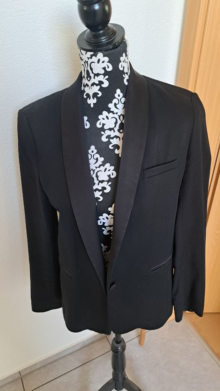 Sandro Jacken: Wunderschöner Sandro Paris, Blazer schwarz Gr. 38  – Gebraucht aus Rechthalten von Cnirvana