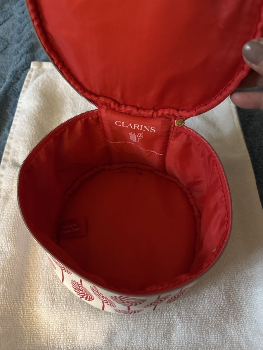 Clarins Custodie per cosmetici: Trousse Clarins 🩷 – Usato da Lausanne venduto da Tounitz 1