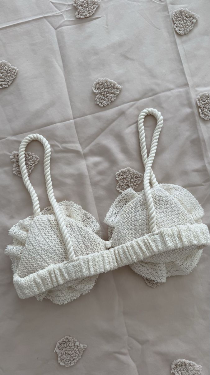Shein Top: Haut blanc avec fleurs, taille S – Nuovo (secondo la descrizione) da Biel/Bienne venduto da diana.diana 1