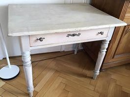 Antiker kleiner Tisch 96 x 72 x 76 cm