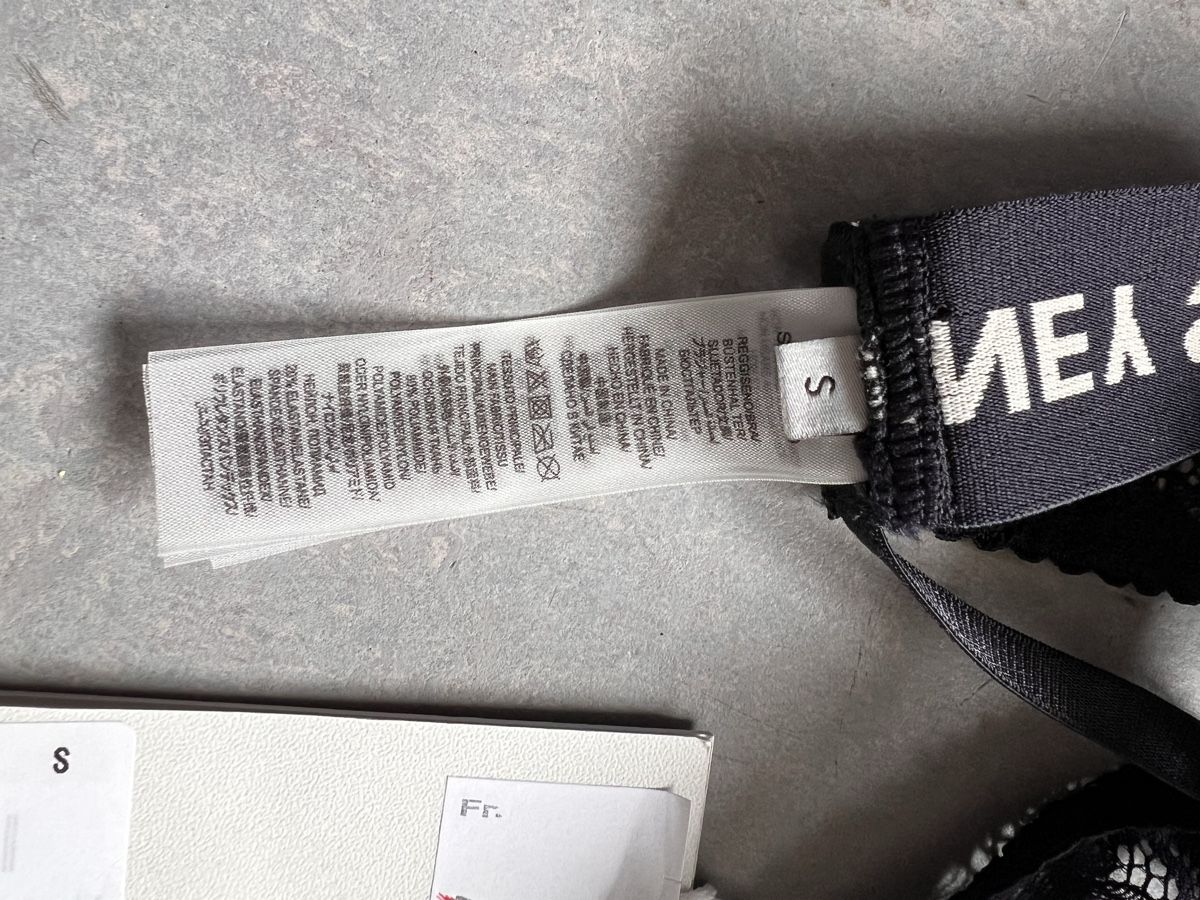Sonstige Unterwäsche: STELLA MCCARTNEY SPITZEN-BRALETTE S PREIS 499.- – Neu und originalverpackt aus Uster von SmartSales_zh 2