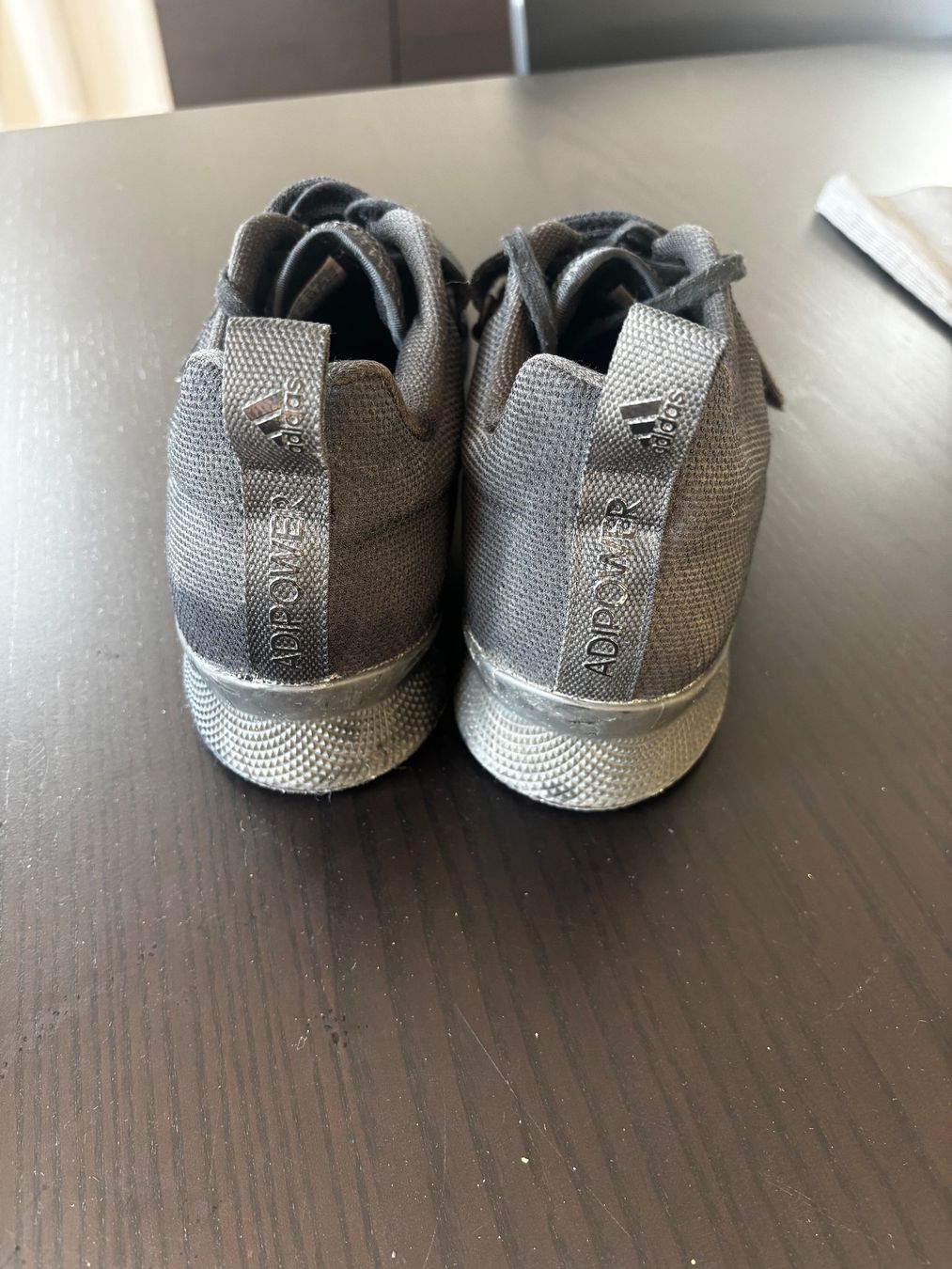 Adidas Scarpe da uomo: Adidas Adipower 2 Grösse 44 – Usato da Kilchberg BL venduto da DavidM012 1