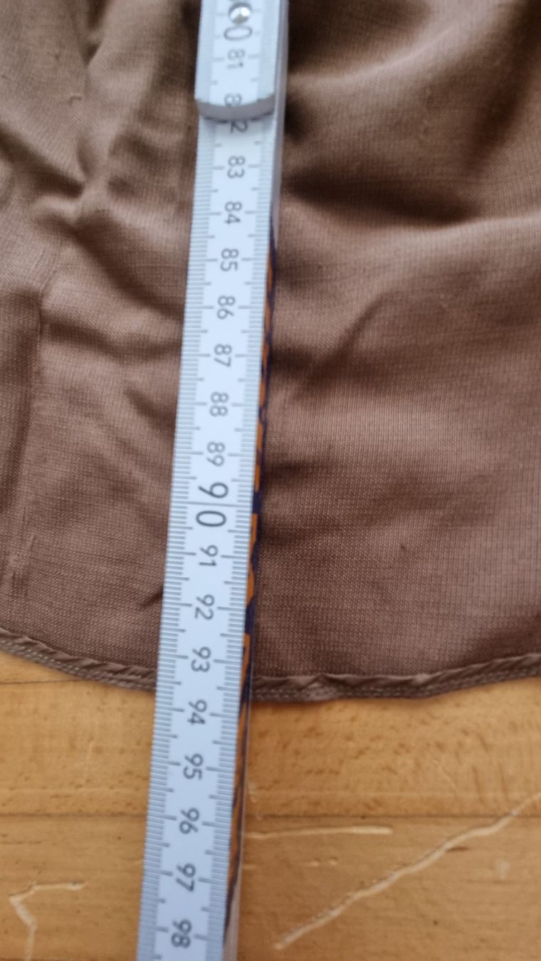 Camicette: Agnona Bluse Seide Silk – Usato da Riedikon venduto da Winter21. 5