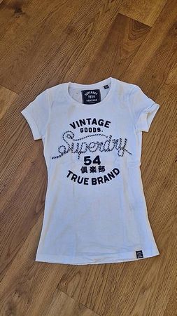 Neues Superdry T-Shirt