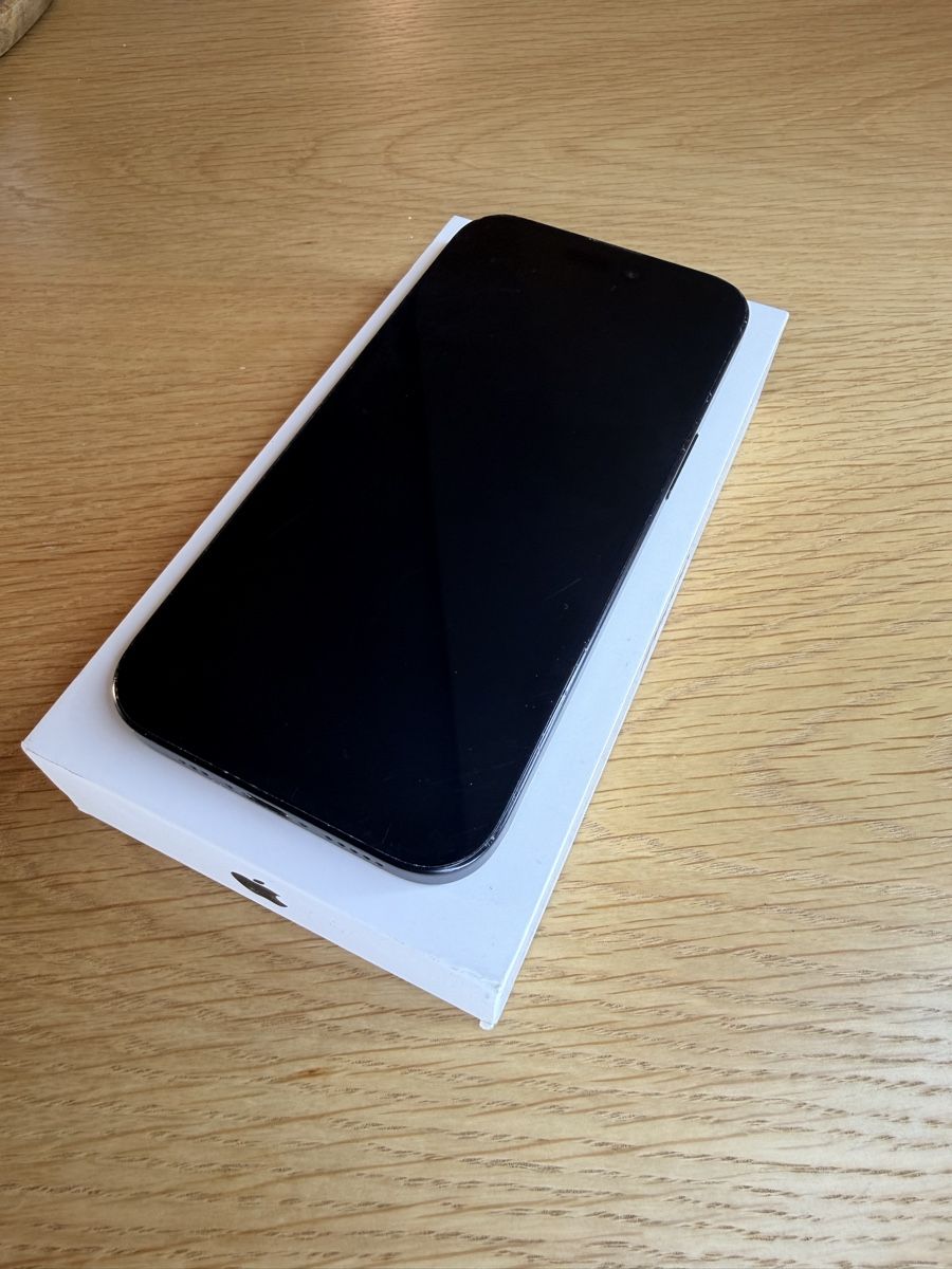 Apple Handys / Smartphones: Funktioniert Einwandfrei / IPhone 15 / 256 GB – Gebraucht aus Kirchberg BE von Vintagechillemi 6