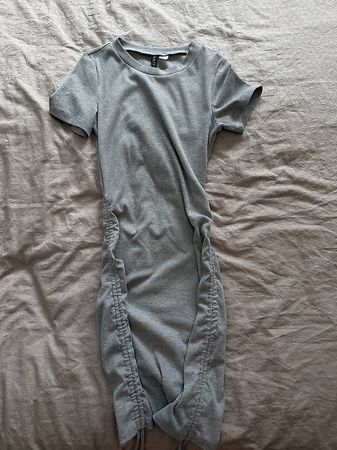 Robe grise
