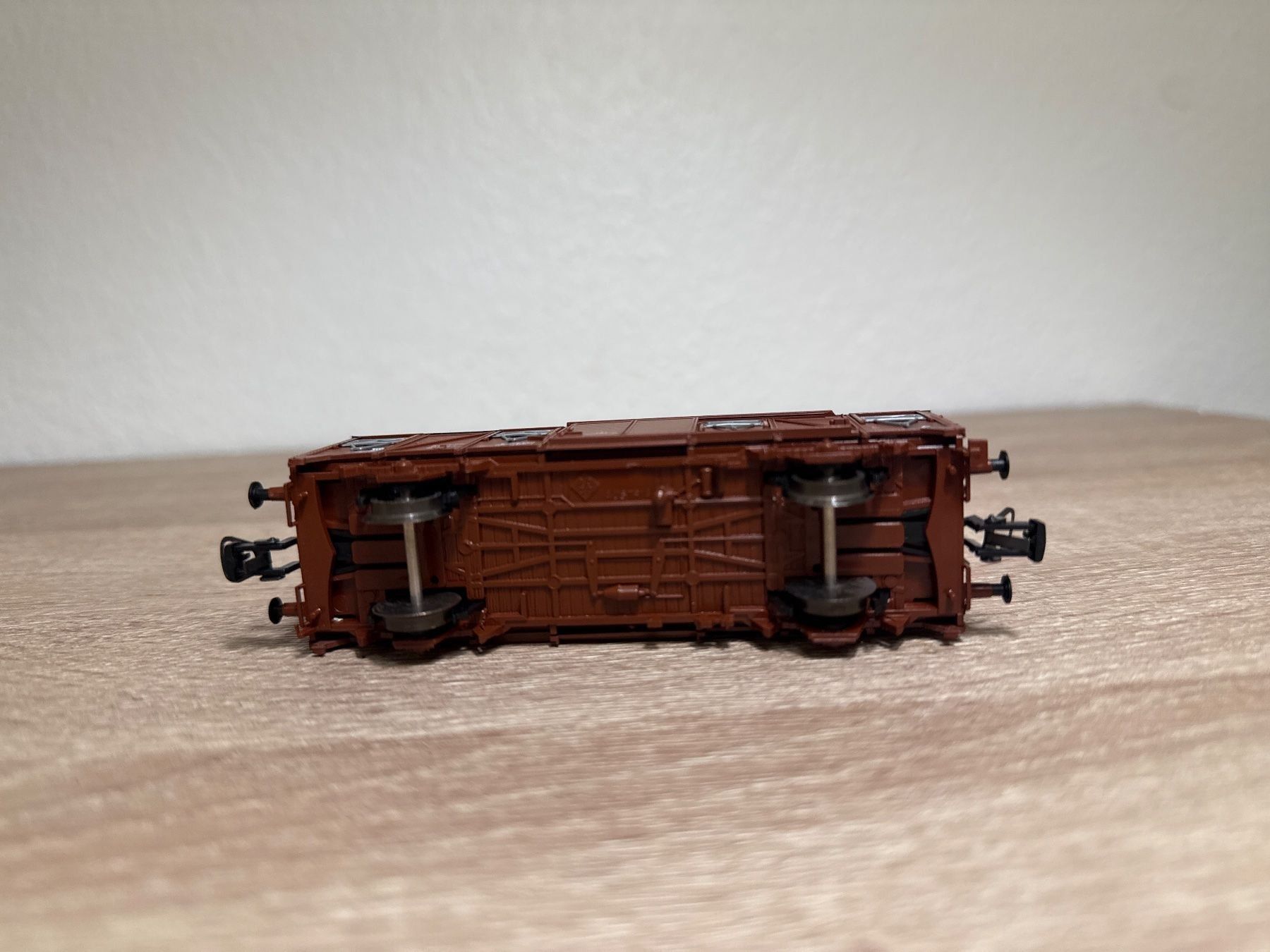 Roco Modellini di ferrovie: Roco Güterwagen DB H0 (90) – Usato da St-Aubin-Sauges venduto da Lo_Go 4