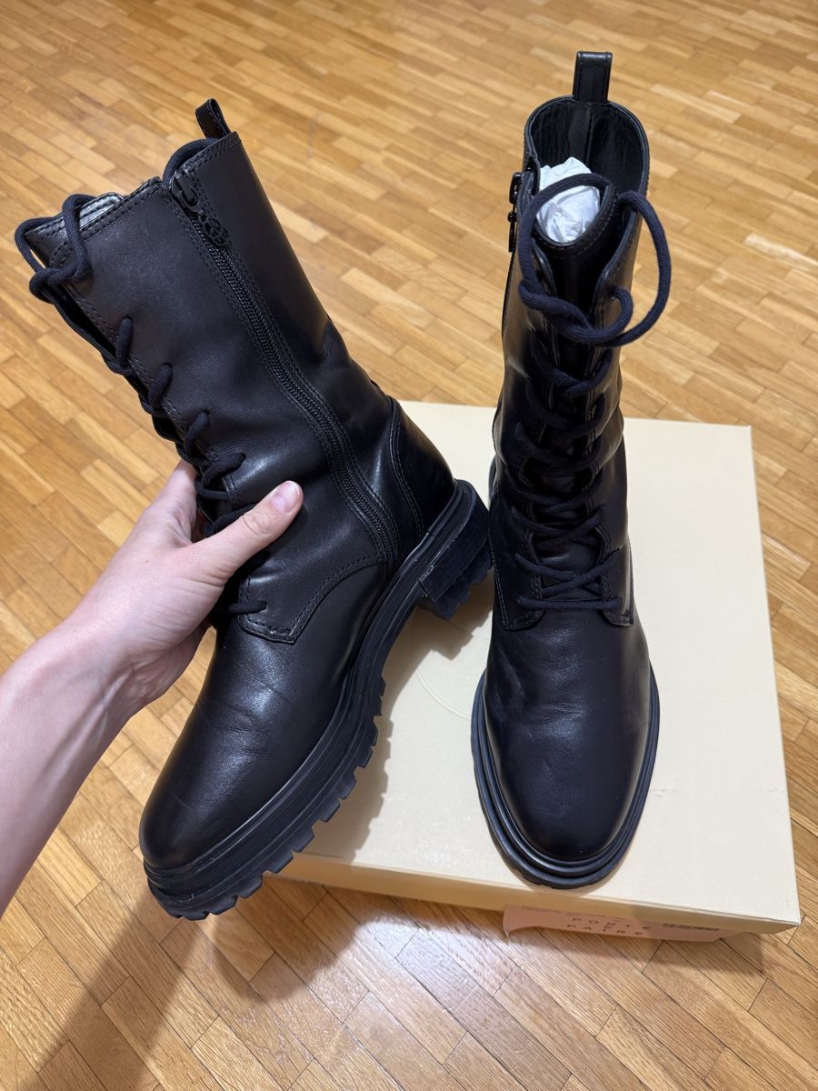 Scarpe da donna: Porte & Paire boots s.40 – Usato da Nyon venduto da dasha107 3