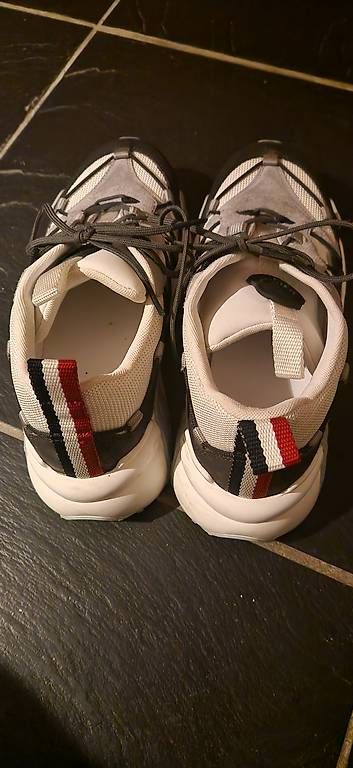 Chaussures femmes: SNEACKER MONCLER  – D'occasion à Gentilino par pet_p7fg 2