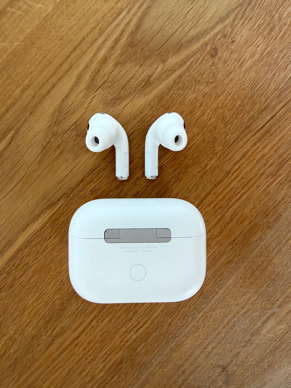 Apple Cuffie: APPLE AirPods Pro 2 (USB-C) – Usato da Lausanne venduto da Nine1982 4