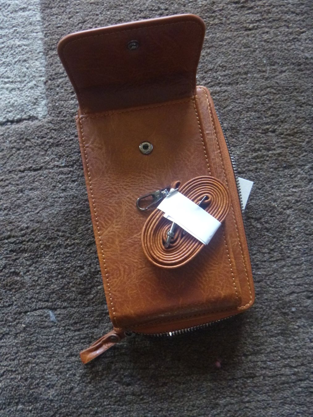 Borse: Elegante Handy Tasche – Nuovo e nell'imballaggio originale da Diessenhofen venduto da farbschatten
